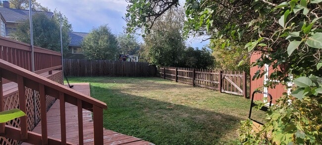 Building Photo - Whitefish River unfurnished 2 bedroom home!