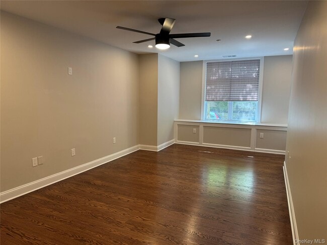 Building Photo - 3111 Leeward Dr