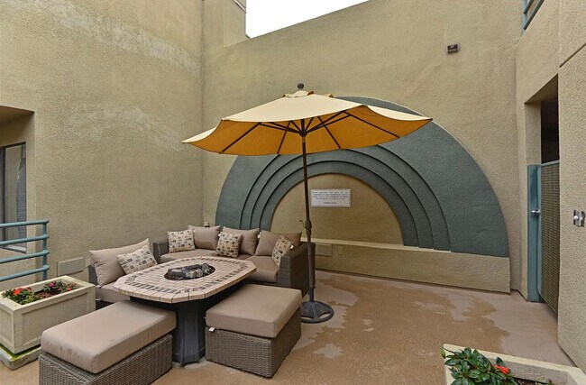 Building Photo - 8132 Camino Del Sol