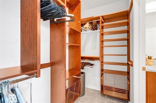 Building Photo - 400 W Peachtree St NW