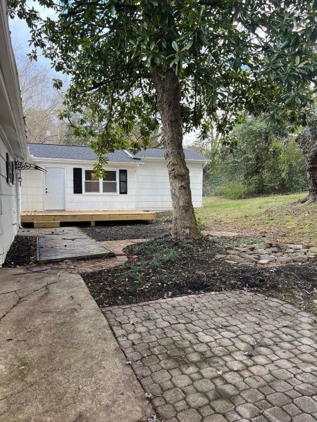 Building Photo - Remodeled rancher in Tower Heights