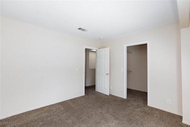 Building Photo - 7922 Lonette Ave