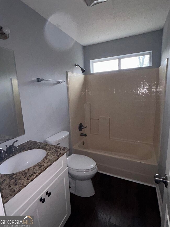 Building Photo - 3596 Janna Ln SW