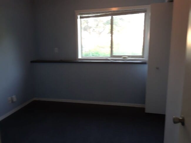 Building Photo - 1157 Atwood St S