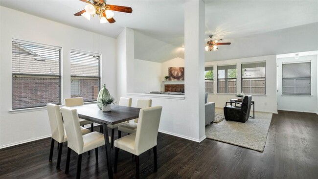 Building Photo - 5112 Bald Cypress Ln