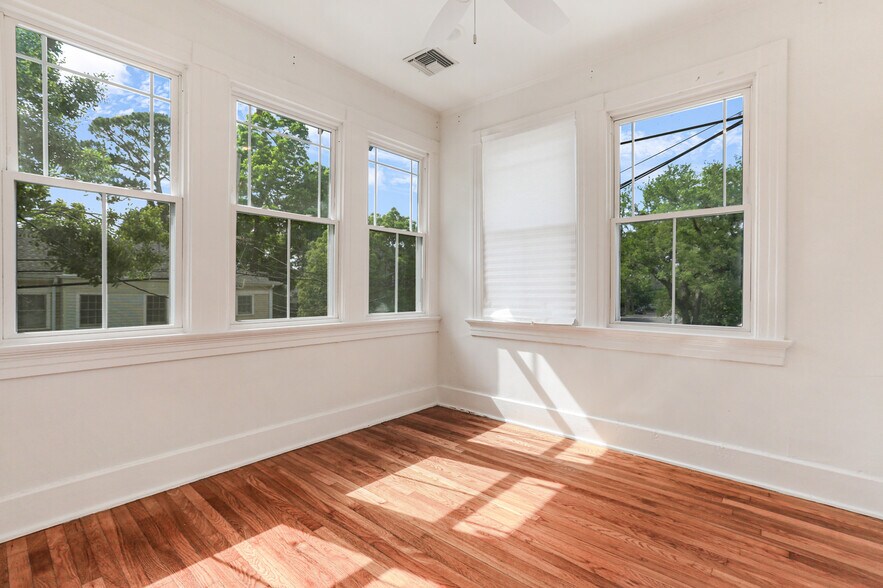 Building Photo - 5702 Willow St