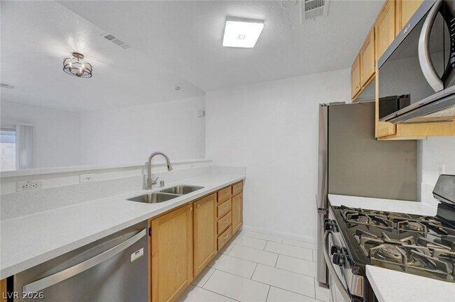 Building Photo - 1453 Morro Creek St