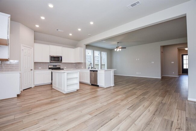 Building Photo - 2642 Settler Hl Dr