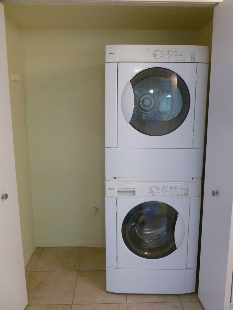 Building Photo - 1900 Rio Canyon Ct