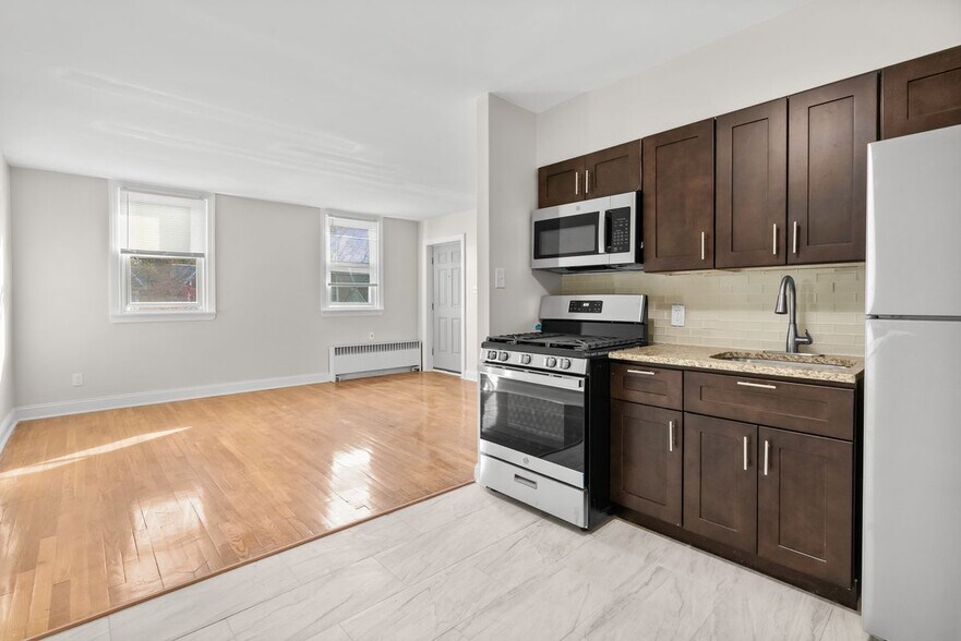 Primary Photo - 5156 D St