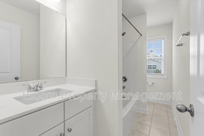 Building Photo - 1577 Krait Ct