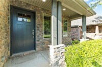 Building Photo - 3205 SW Riverstone Ave