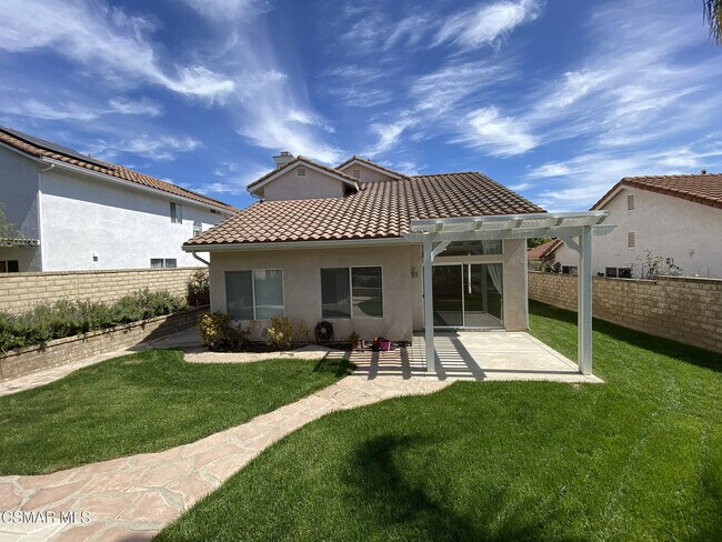 Building Photo - 1420 Sapphire Dragon St