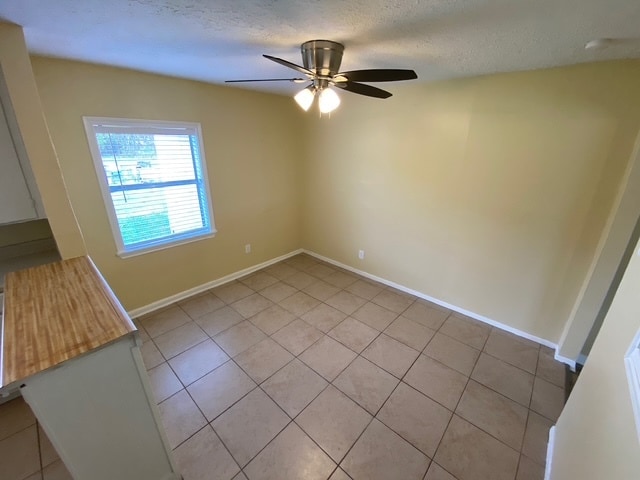 Building Photo - 10404 Windsor Ln