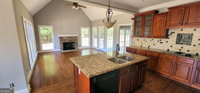 Building Photo - 105 Cartier Ct