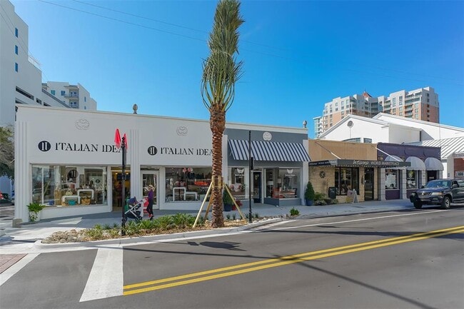 Building Photo - 301 S Gulfstream Ave