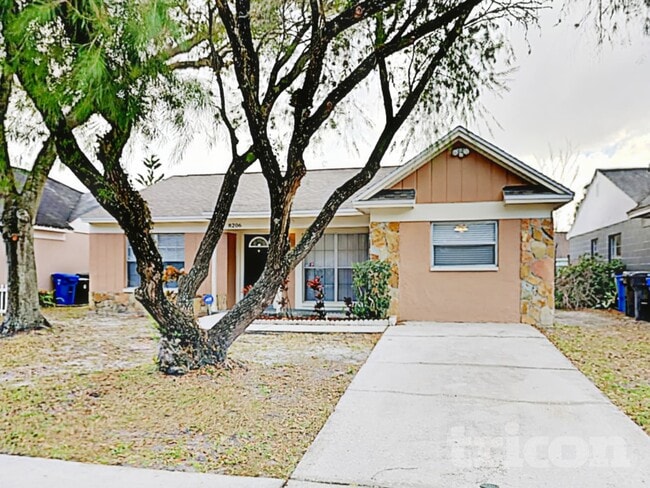 Building Photo - 8206 Clermont St