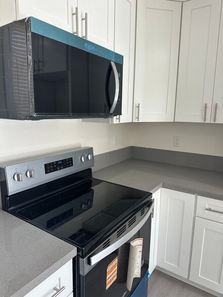 Building Photo - 8153 San Juan Ave