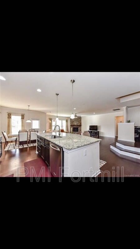 Building Photo - 3901 Kestrel Ln