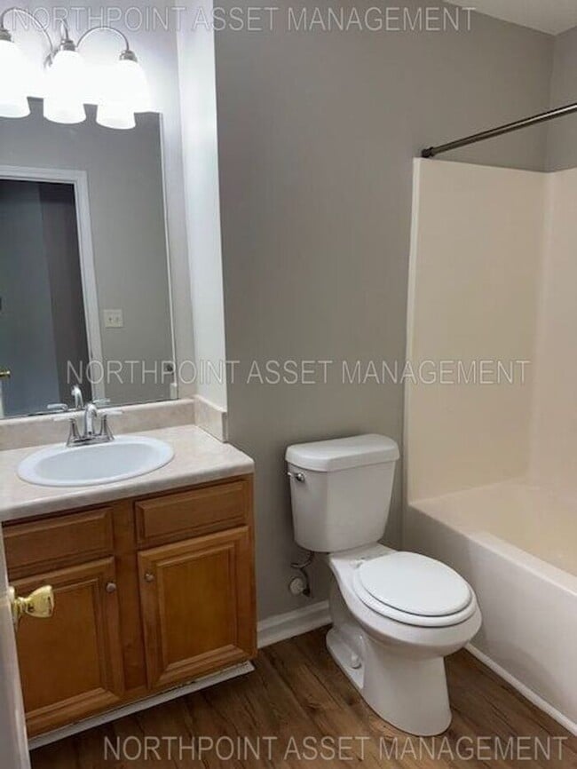 Building Photo - Beautiful 3BR 2BA Home w/ Attached Garage in Fairburn