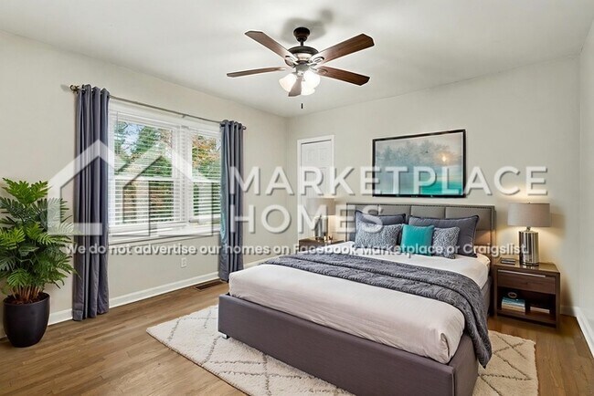 Building Photo - 2851 Akron St