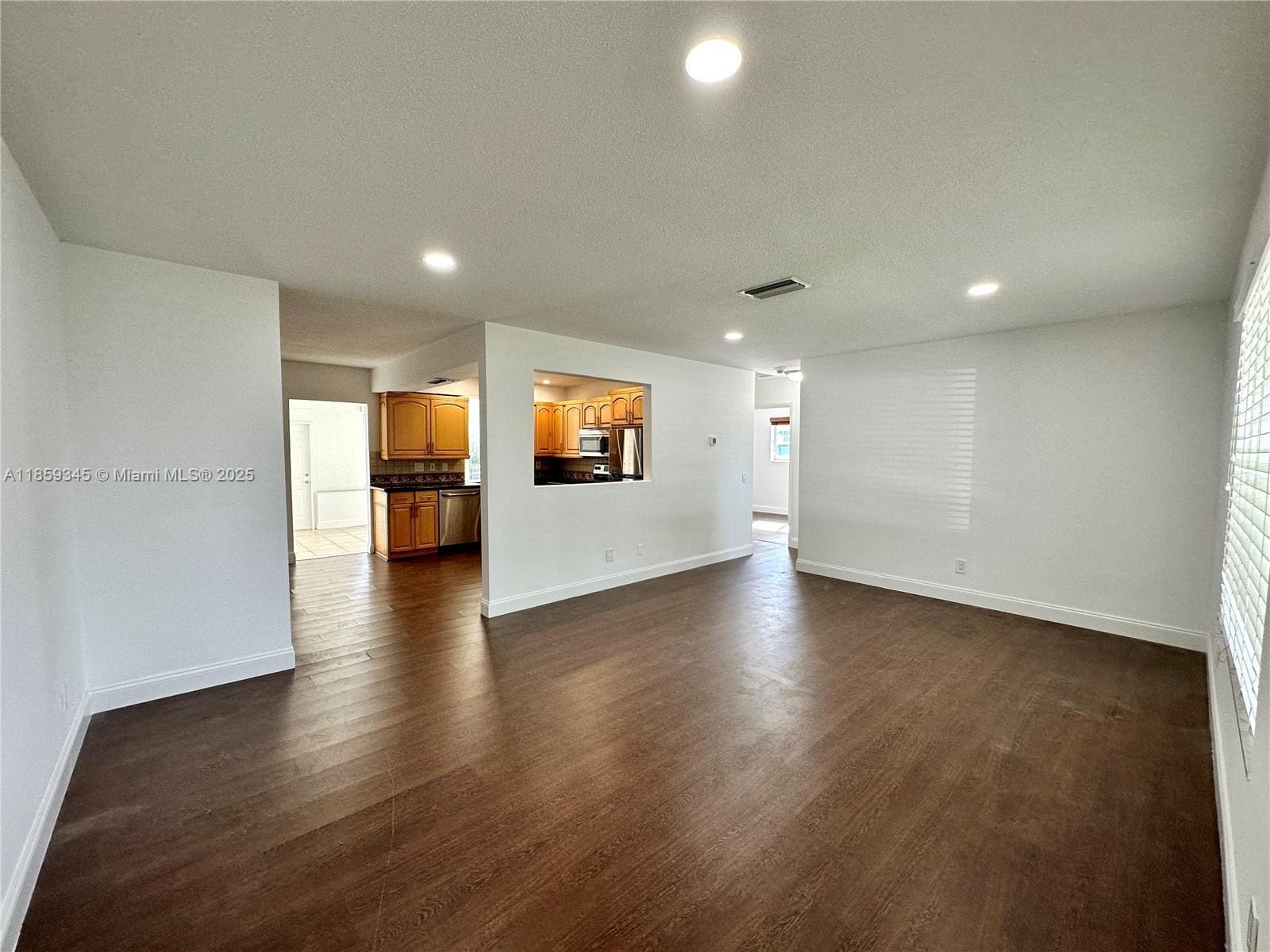 Building Photo - 4500 SW 42nd Ter