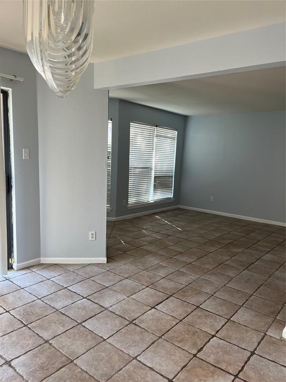 Building Photo - 13451 Parkway Blvd