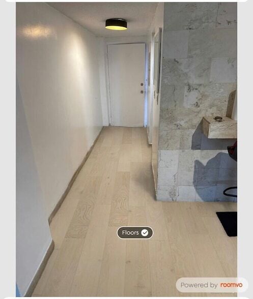 Building Photo - 3660 NE 166th St