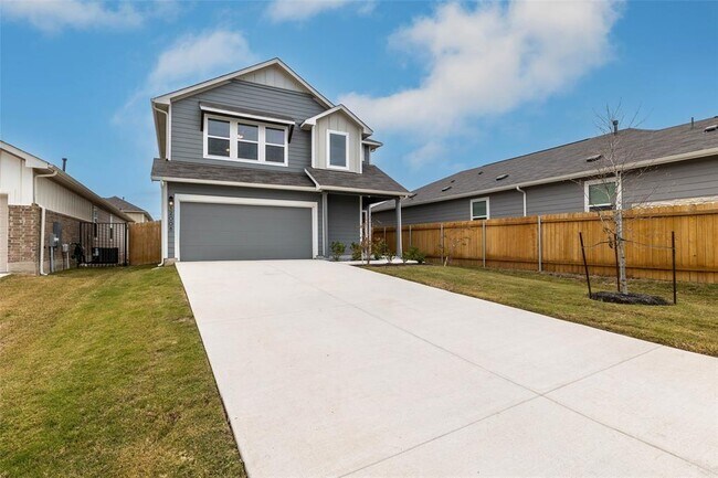 Building Photo - 12008 Tolson Dr