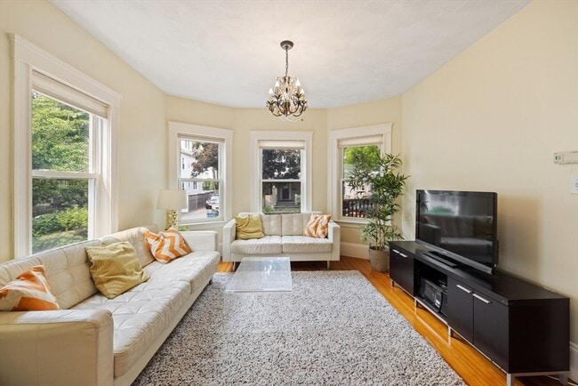 Building Photo - 29 Worcester St