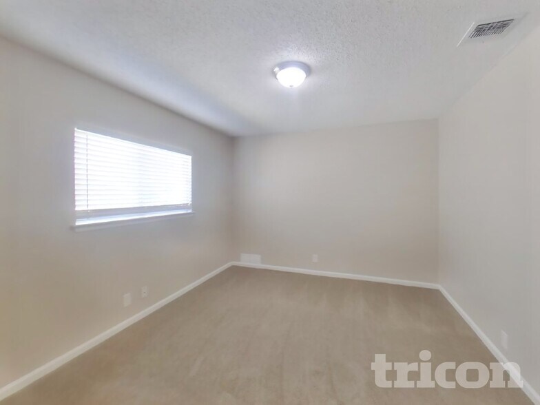 Building Photo - 6831 De Palma