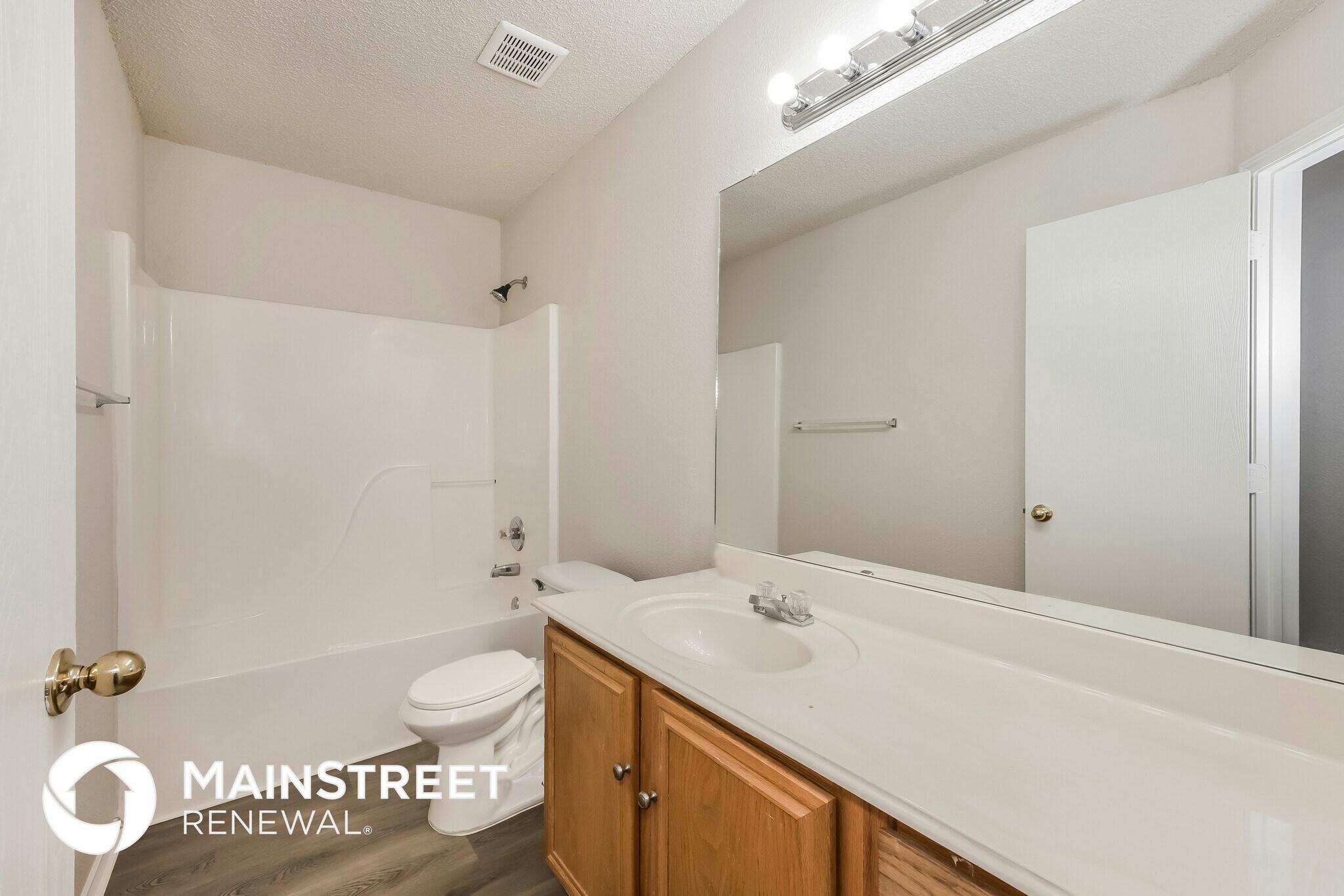 Building Photo - 10836 Deauville Cir N