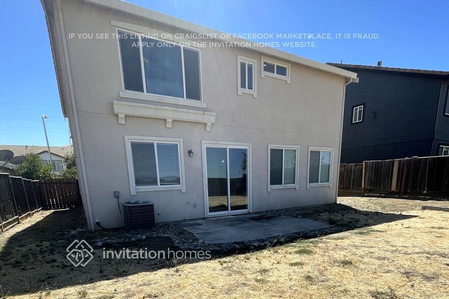 Building Photo - 4064 Heaton Ct