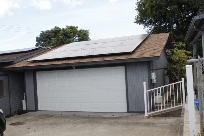 Building Photo - Loha