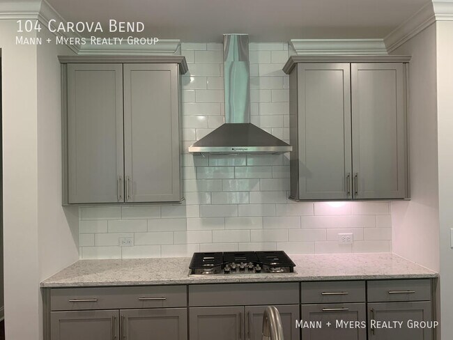 Building Photo - 104 Carova Bnd