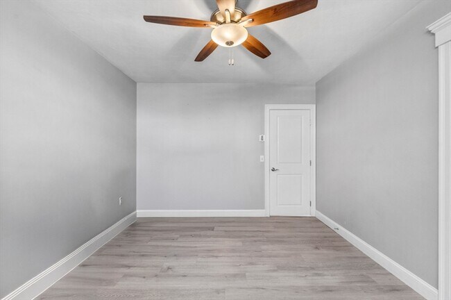 Building Photo - 47 Alvarado Ave