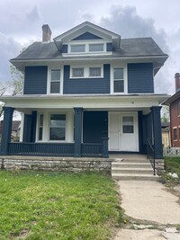 Building Photo - 3 Bedroom 2 full bath home available now.