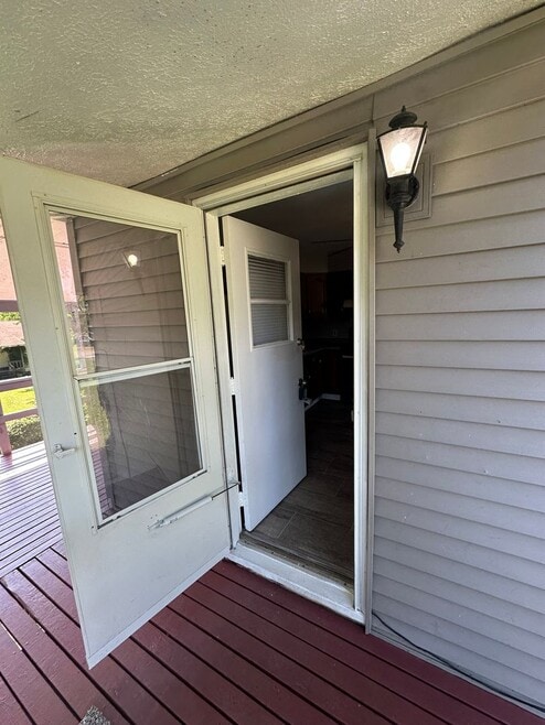 Building Photo - 2201 Belmont Rd