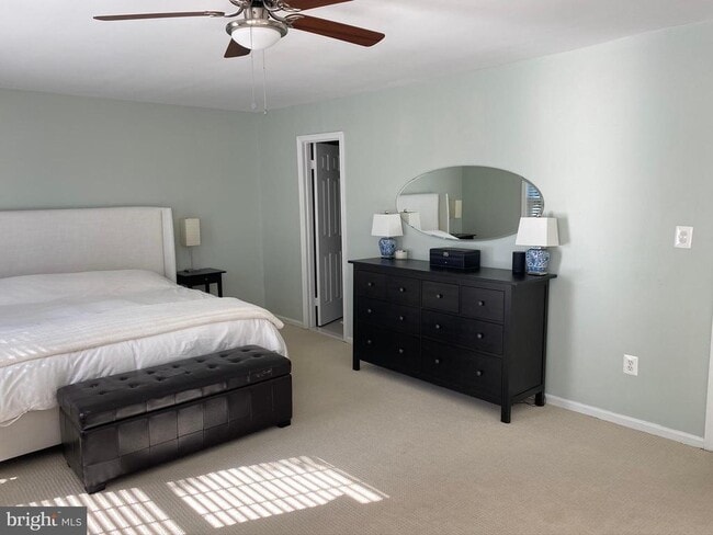 Building Photo - 216 Gretna Green Ct