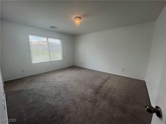 Building Photo - 909 Earth Luster Rd