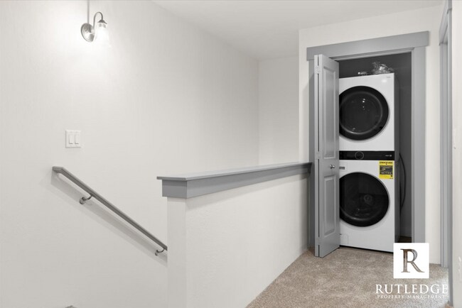 Building Photo - Gorgeous! Brand New 3 Bedroom 2.5 Bath Townhome in Eagle Point *$500 OFF*