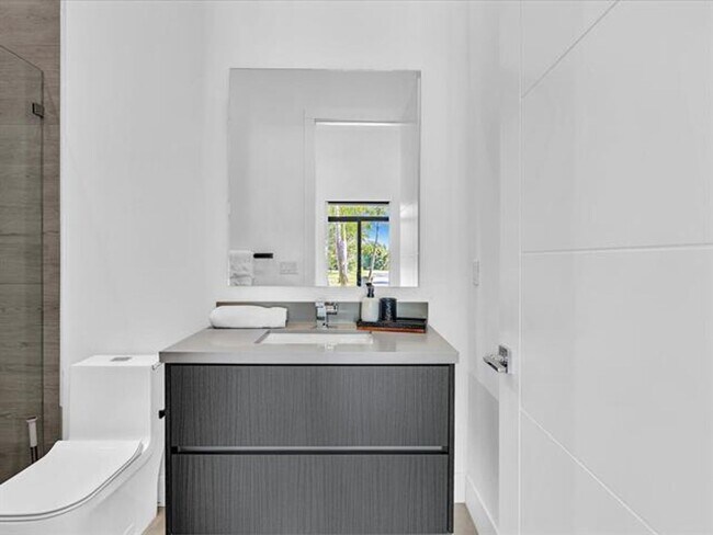 Building Photo - 6122 SW 173rd Way