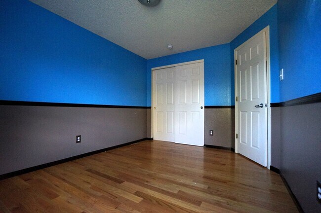 Building Photo - 5221 Hudson Cir