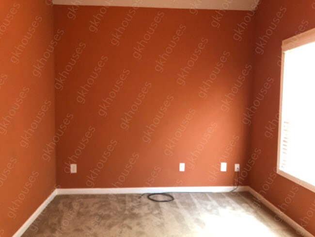 Building Photo - 6002 Cobblestone Creek Trail