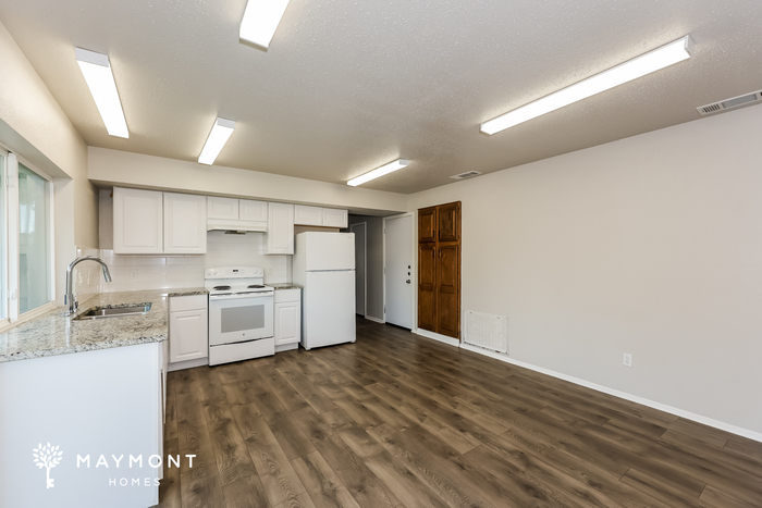 Building Photo - 1609 Culberson Dr