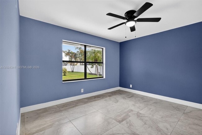 Building Photo - 9654 Sun Pointe Dr