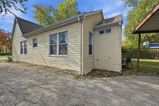 Building Photo - 108 W Heard St