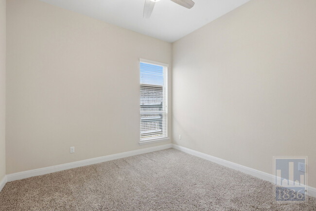 Building Photo - 3805 Hidden Harbor Dr