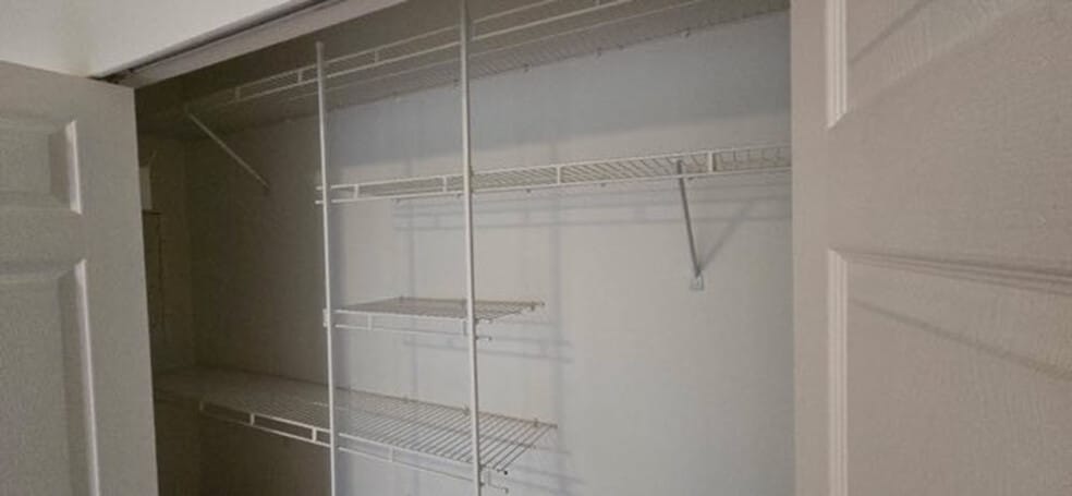 Building Photo - 621 5th Ave N