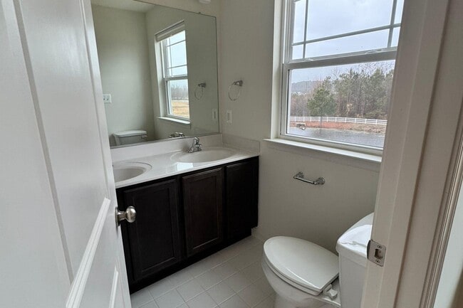 Building Photo - 2543 Westwind Blvd